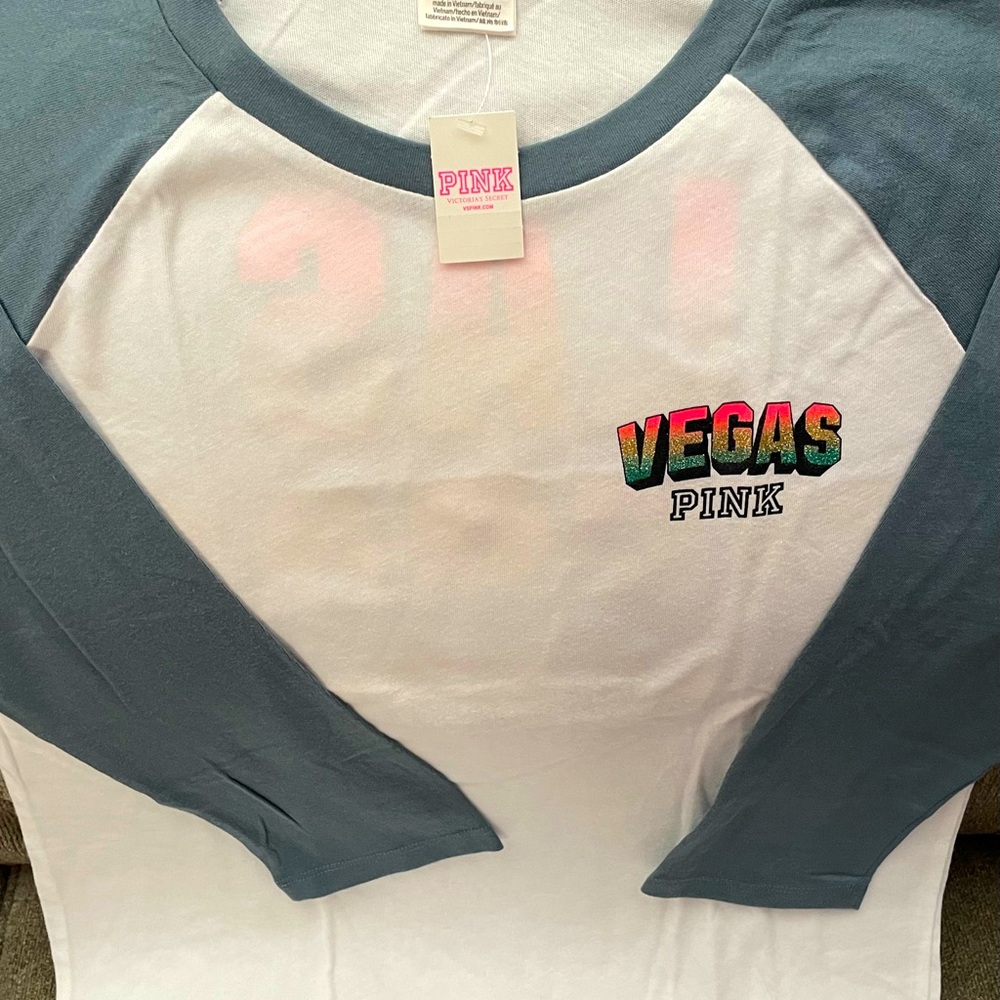 VS PINK LAS VEGAS 70’s RETRO Glittery Raglan Baseball Sleeve  LE TEE NWT